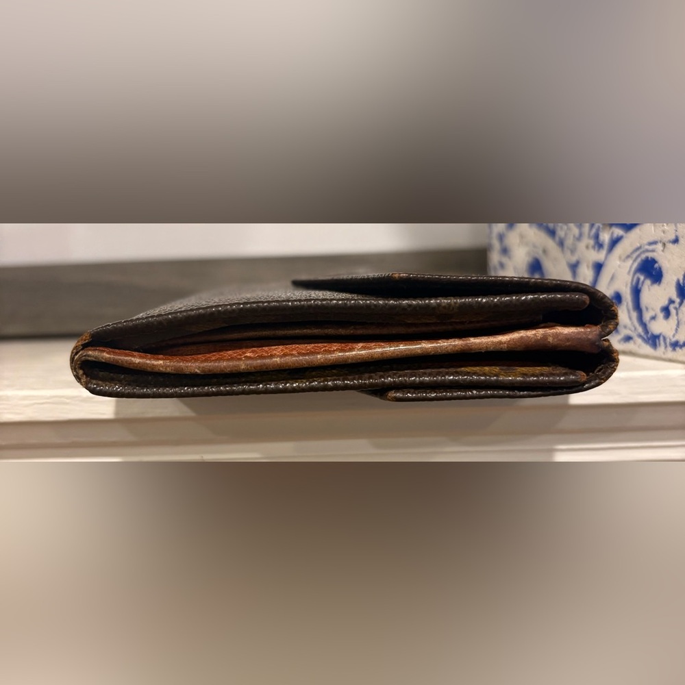 Authentic Vintage Louis Vuitton Monogram Wallet - Picture 7 of 14